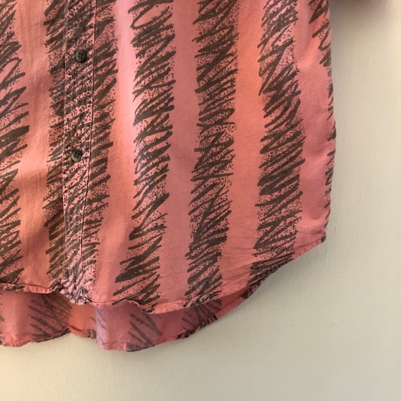 90’s Scribble Print Short Sleeve Button Up - Picture 4 of 5